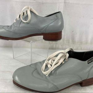 Ben & Miller tap shoes with dust bag.